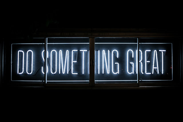 Neon vs LED Neon Flex: Brightness, Energy Use, Cost, and Lifespan
